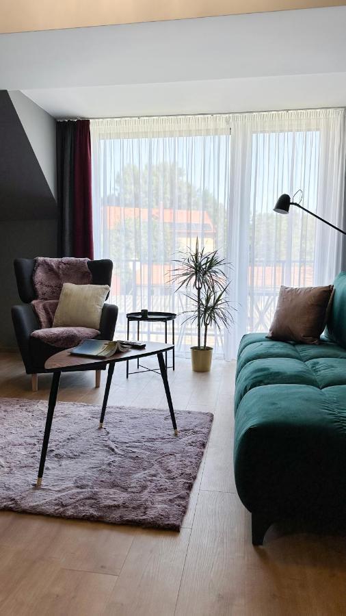 Mosonmagyaróvár Linden Apartman 107 Glamour (Adults Only) מראה חיצוני תמונה