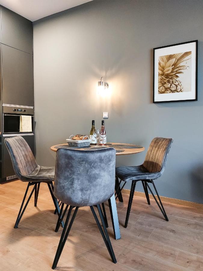 Mosonmagyaróvár Linden Apartman 107 Glamour (Adults Only) מראה חיצוני תמונה