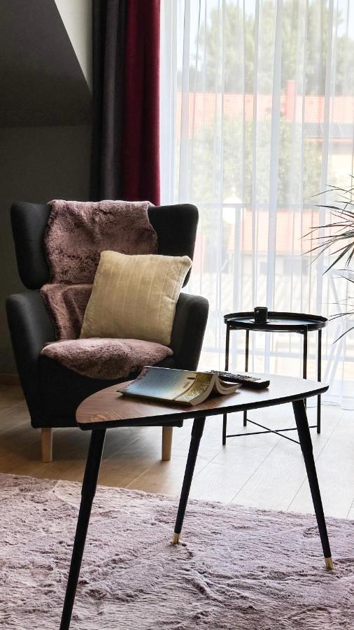 Mosonmagyaróvár Linden Apartman 107 Glamour (Adults Only) מראה חיצוני תמונה