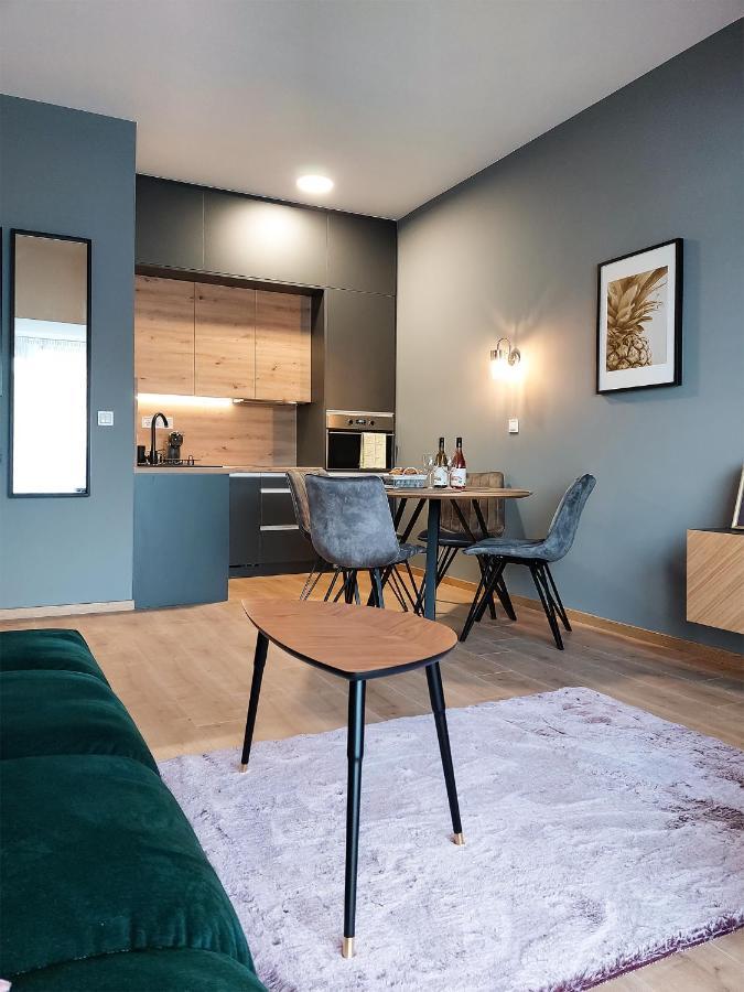 Mosonmagyaróvár Linden Apartman 107 Glamour (Adults Only) מראה חיצוני תמונה